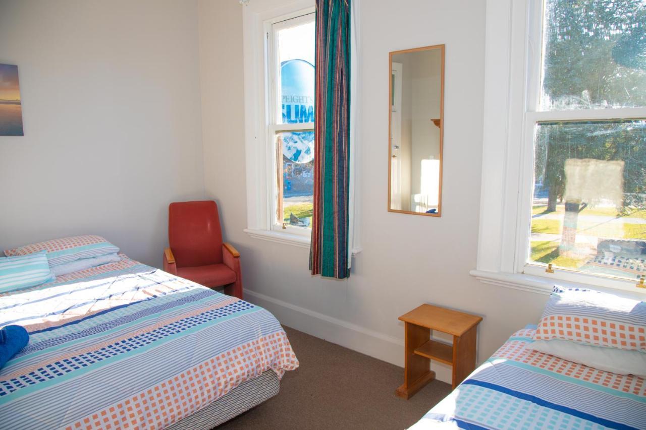 The Blue Pub Hotel Methven Luaran gambar