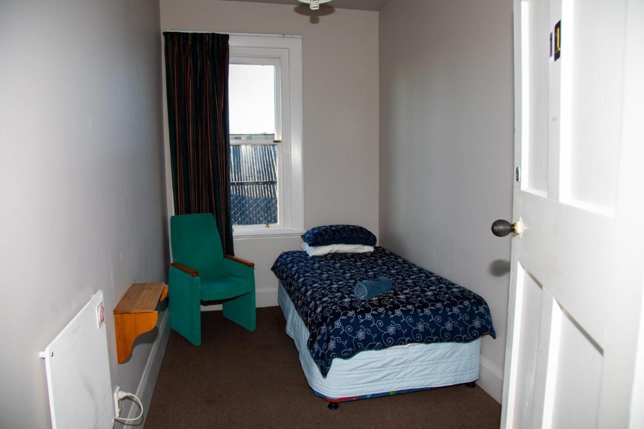 The Blue Pub Hotel Methven Luaran gambar