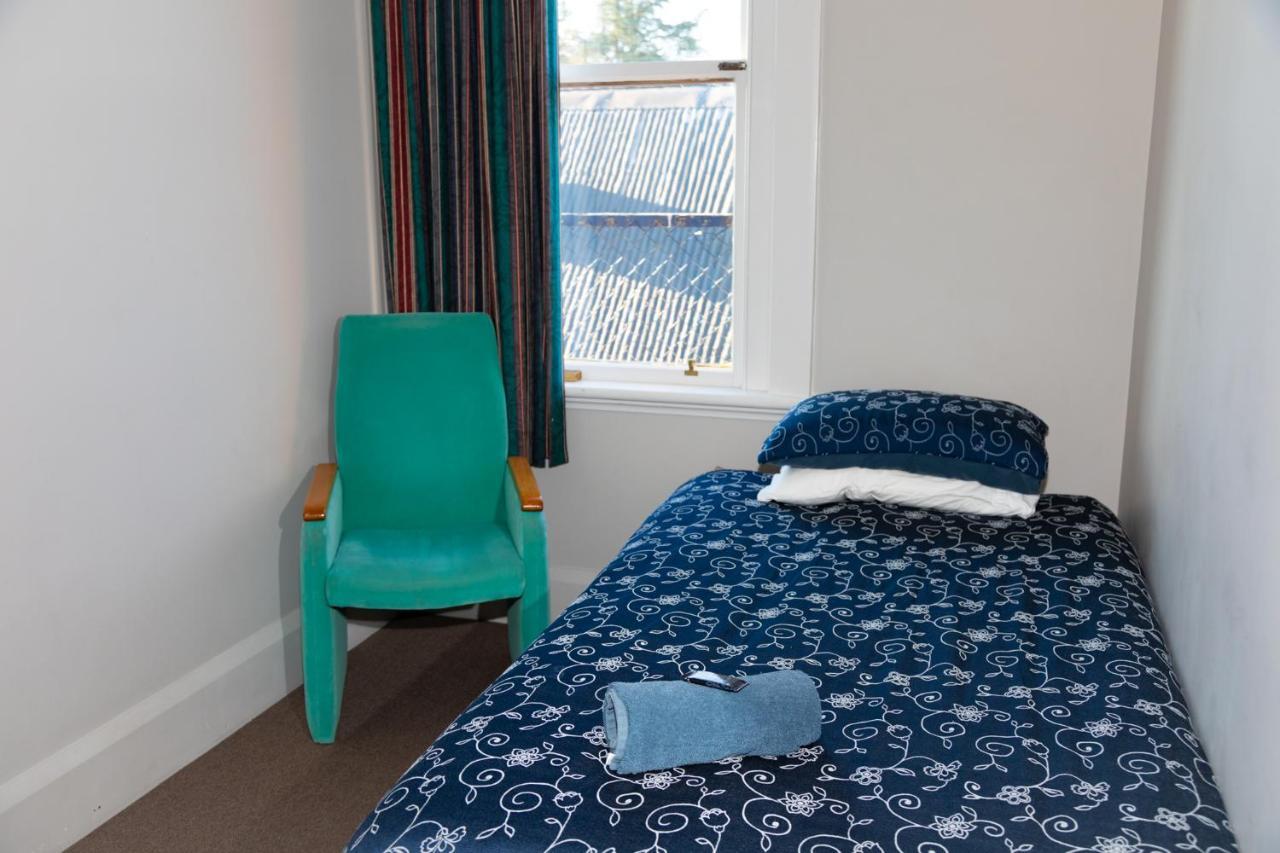 The Blue Pub Hotel Methven Luaran gambar