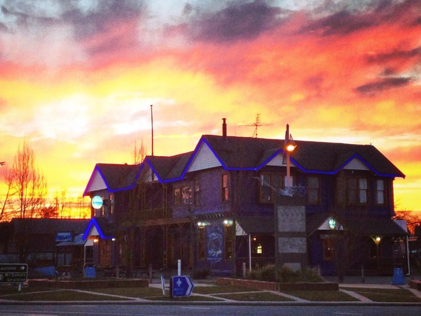 The Blue Pub Hotel Methven Luaran gambar
