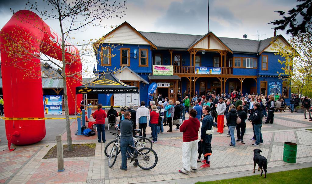 The Blue Pub Hotel Methven Luaran gambar