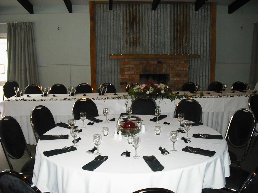 The Blue Pub Hotel Methven Luaran gambar