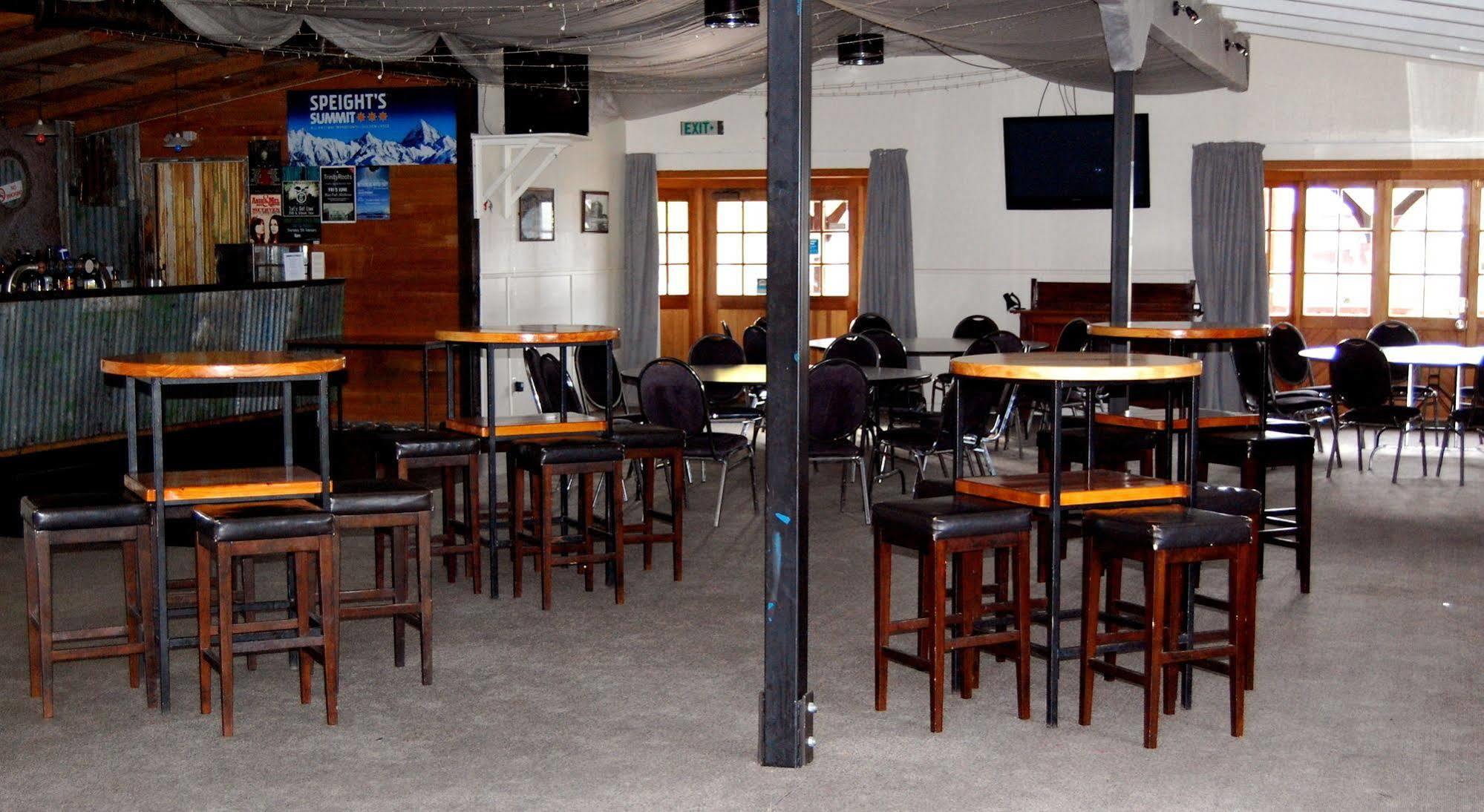 The Blue Pub Hotel Methven Luaran gambar