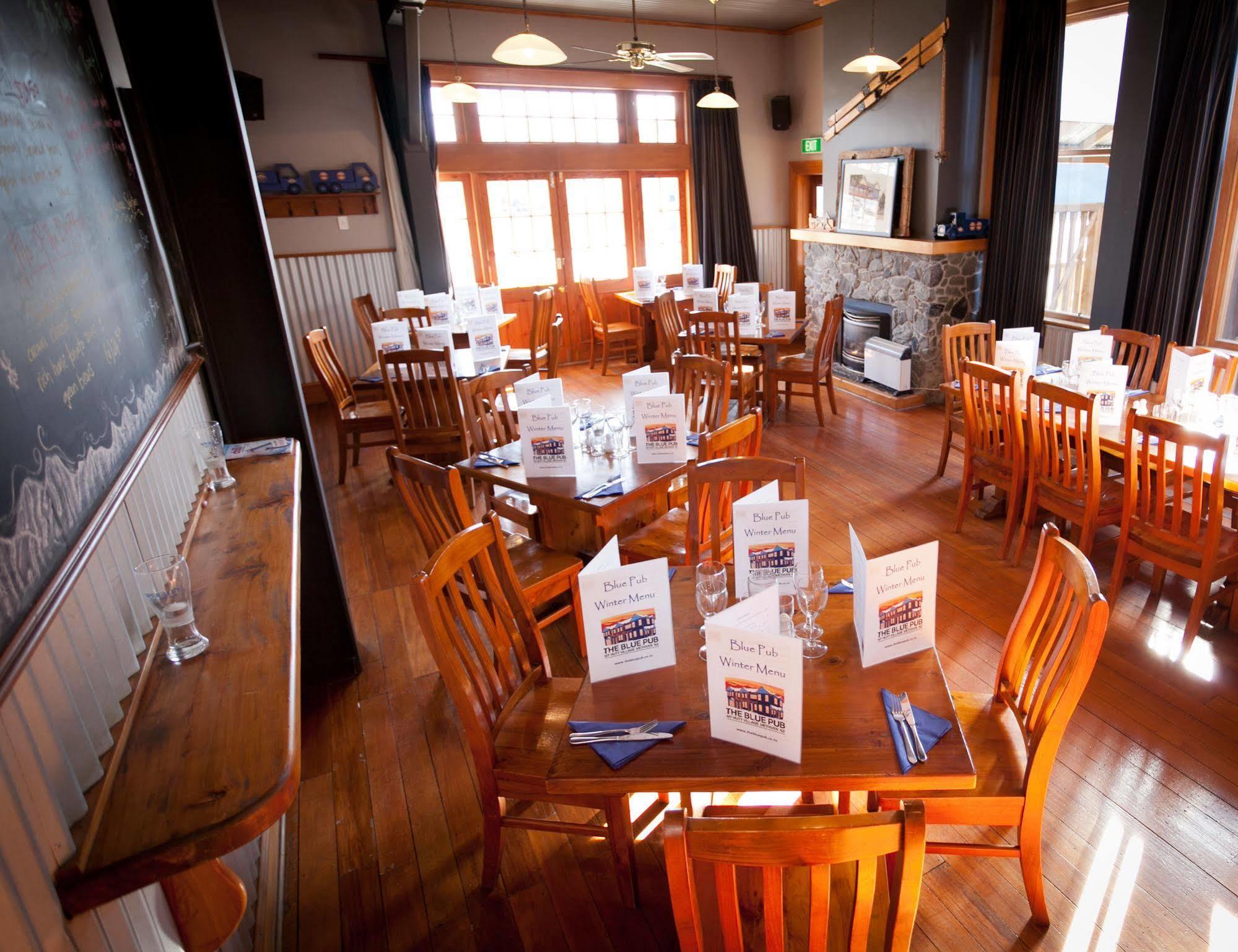 The Blue Pub Hotel Methven Luaran gambar